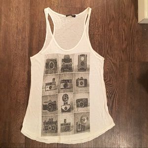Brandy Melville camera graphic top